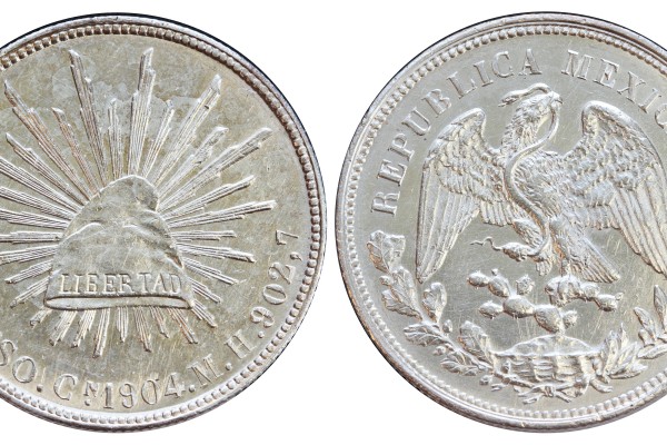 KM# 409 - $1 Peso 1904 Cn MH. 